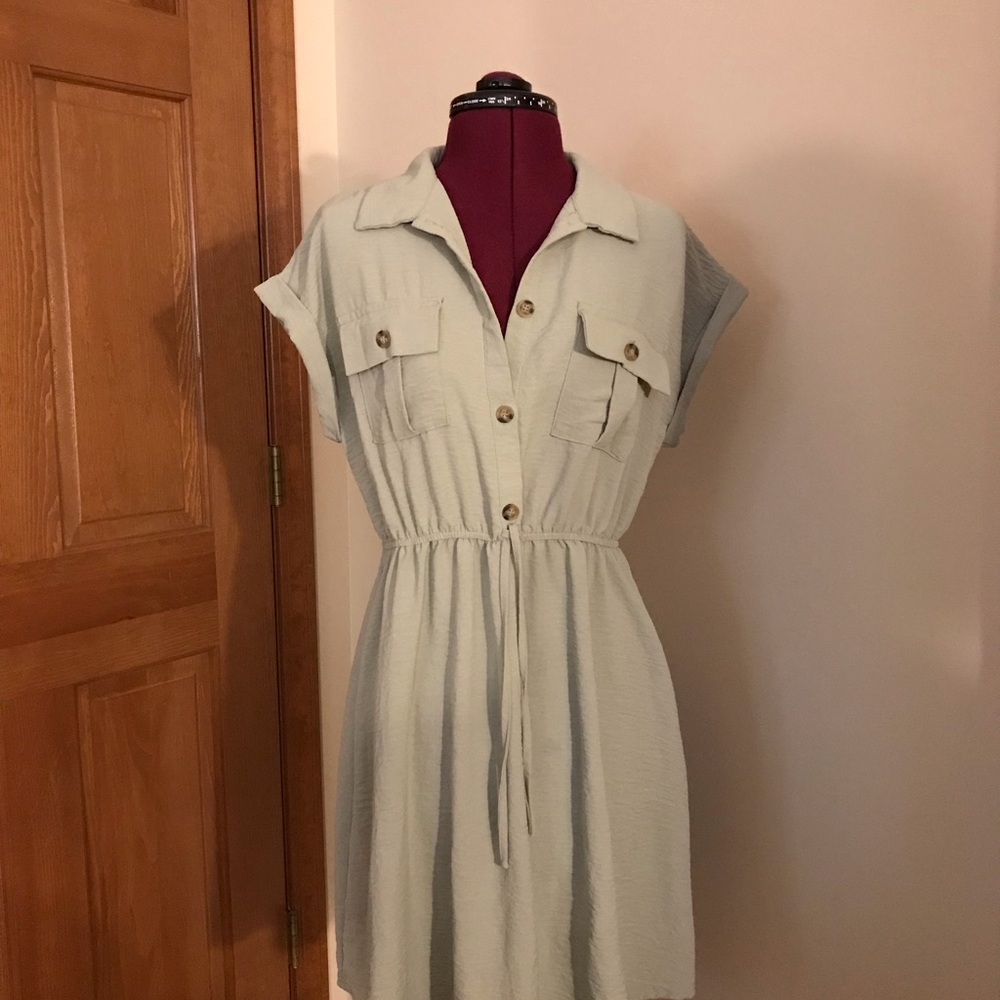 Sage Green Button-Up  Dress Size Large